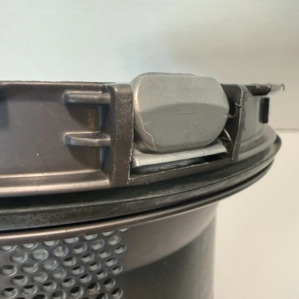 Dyson DC33 Cyclone‎ Cone Vacuum Cleaner Replacement Part OEM W/ Gasket Gray